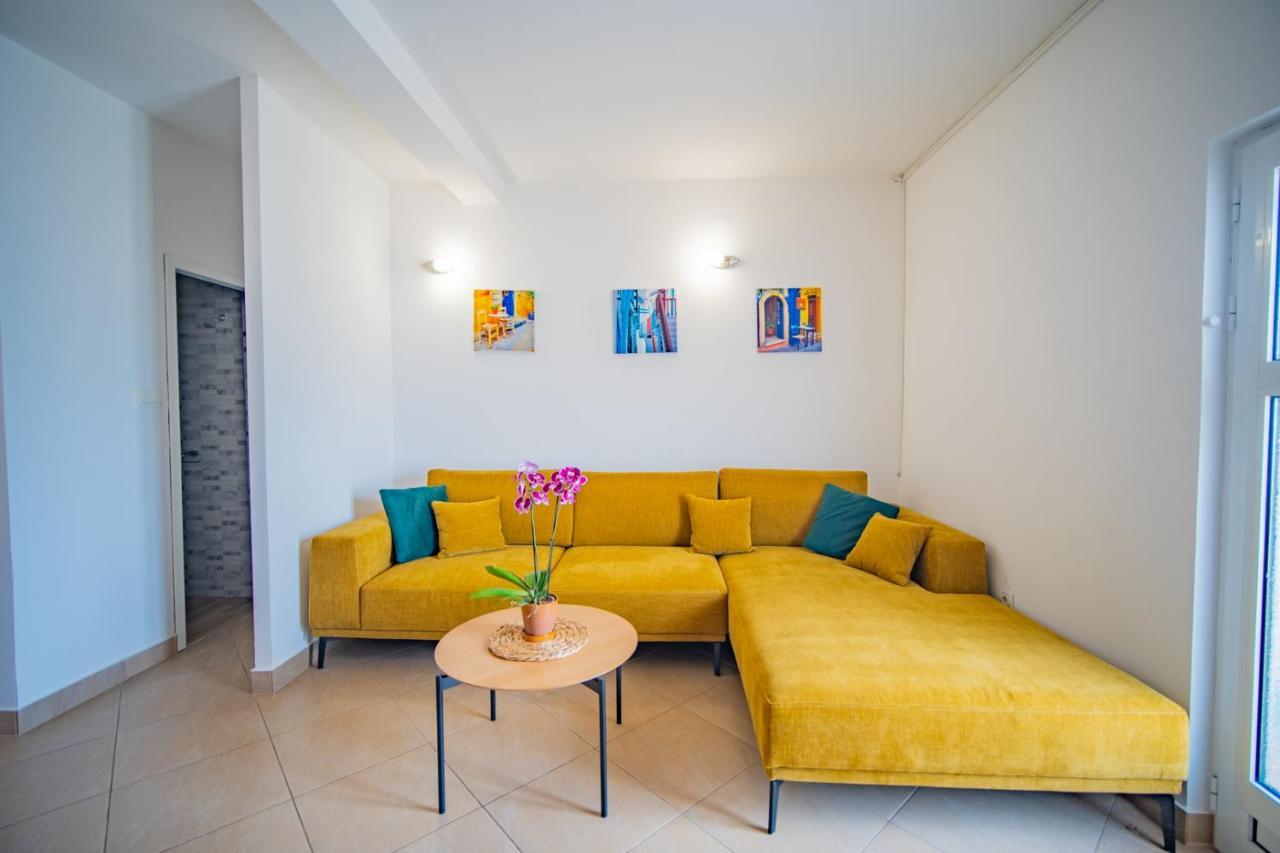 Apartments Novo Mulo Тиват Экстерьер фото